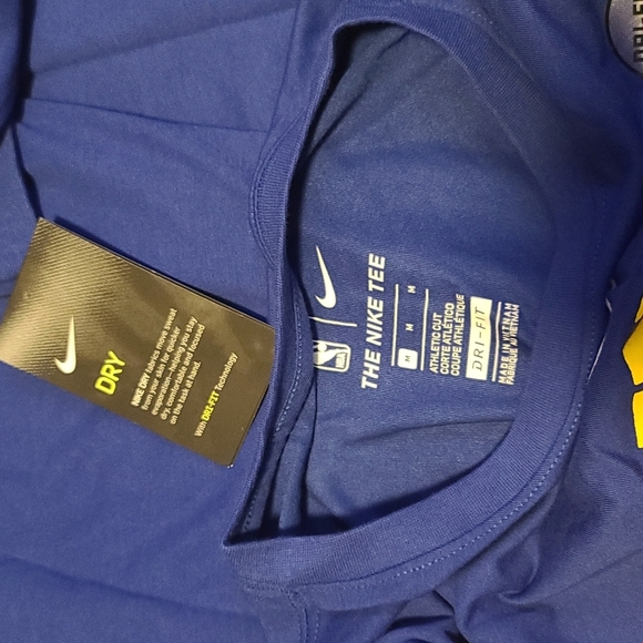 COPY - Nike Dryfit Golden State Warriors long sleeve shirt *sold* - Picture 4 of 4